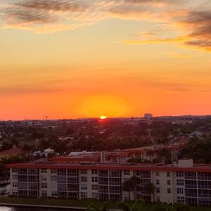 Meet your Posher, Rebeca